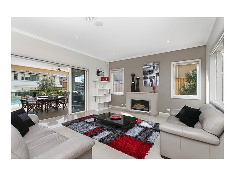 8 Montpellier Rise, Bella Vista NSW 2153