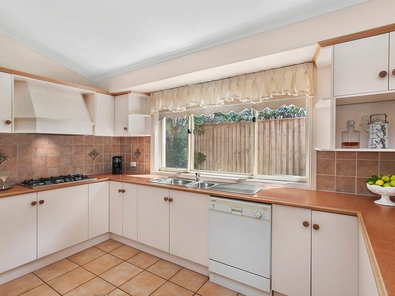 25 Stock Farm Avenue, Bella Vista NSW 2153