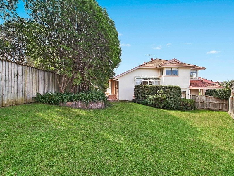 25 Stock Farm Avenue, Bella Vista NSW 2153