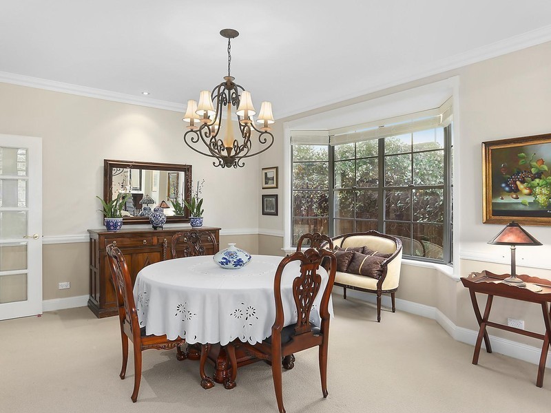 81 Edgewater Drive, Bella Vista NSW 2153