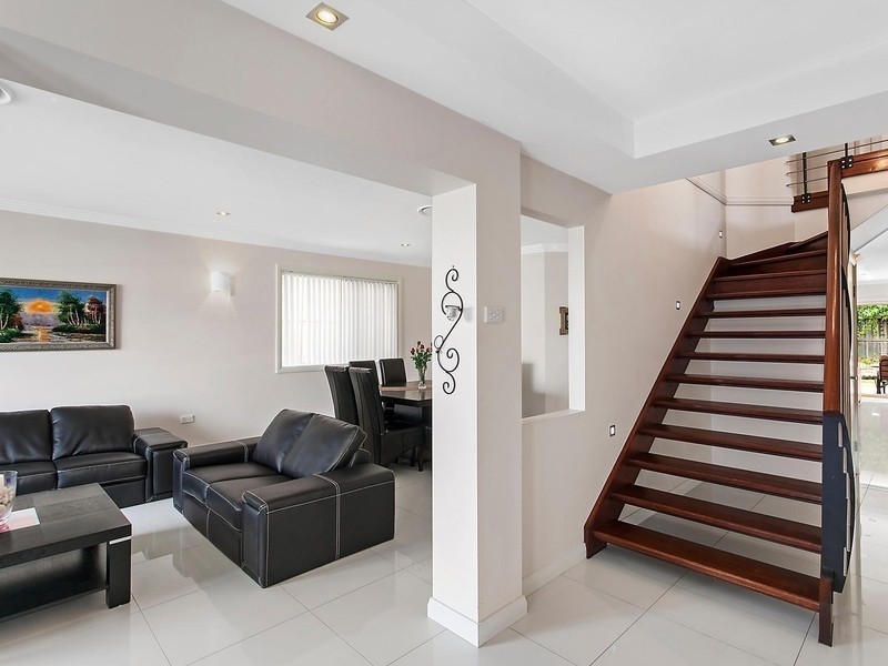 65 St Pauls Avenue, Castle Hill NSW 2154