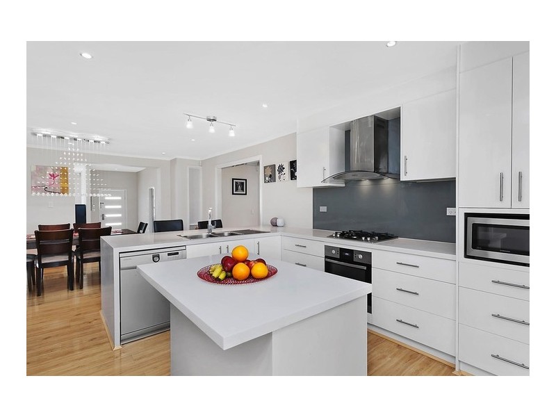 4 Carver Crescent, Baulkham Hills NSW 2153