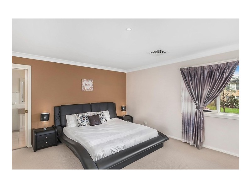 4 Sunderland Avenue, Castle Hill NSW 2154