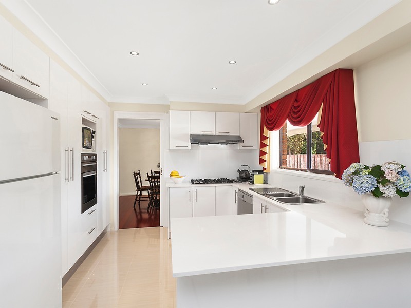 8 Lemonwood Place, Castle Hill NSW 2154