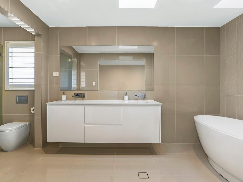 11 Lewis Jones Drive, Kellyville NSW 2155