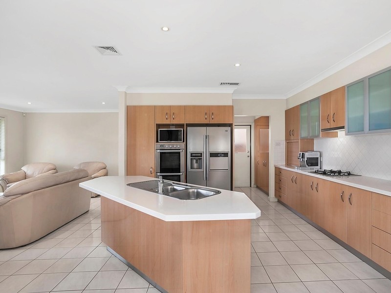 5 Cornelius Place, Kellyville NSW 2155