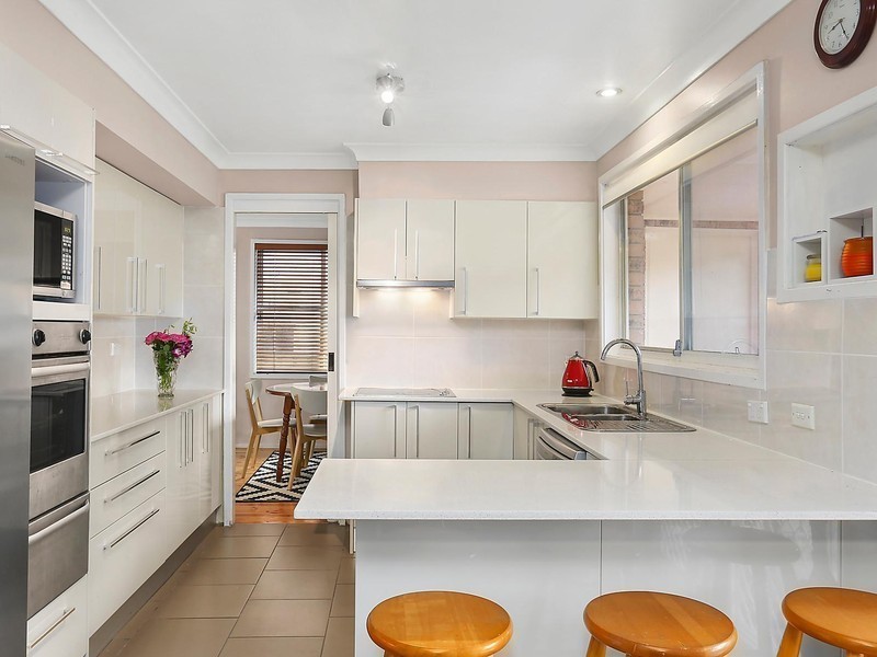 1 Birch Grove, Baulkham Hills NSW 2153