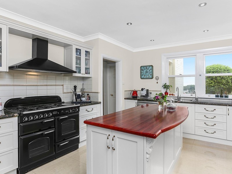 4 Bolwarra Crescent, Castle Hill NSW 2154