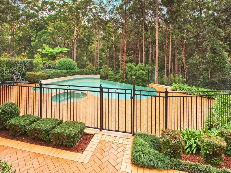 5 Neville Court, Castle Hill NSW 2154