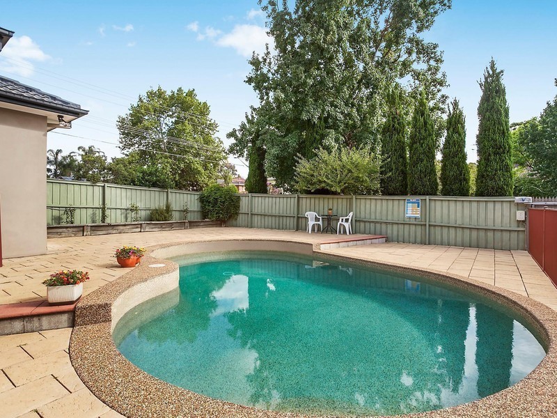 1 Glenrowan Avenue, Kellyville NSW 2155