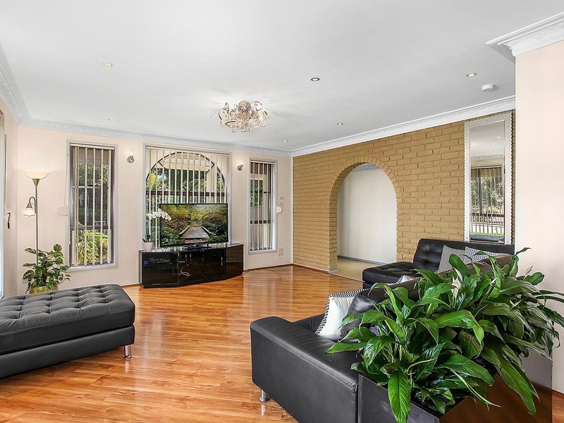 1 Glenrowan Avenue, Kellyville NSW 2155