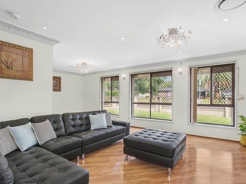 1 Glenrowan Avenue, Kellyville NSW 2155