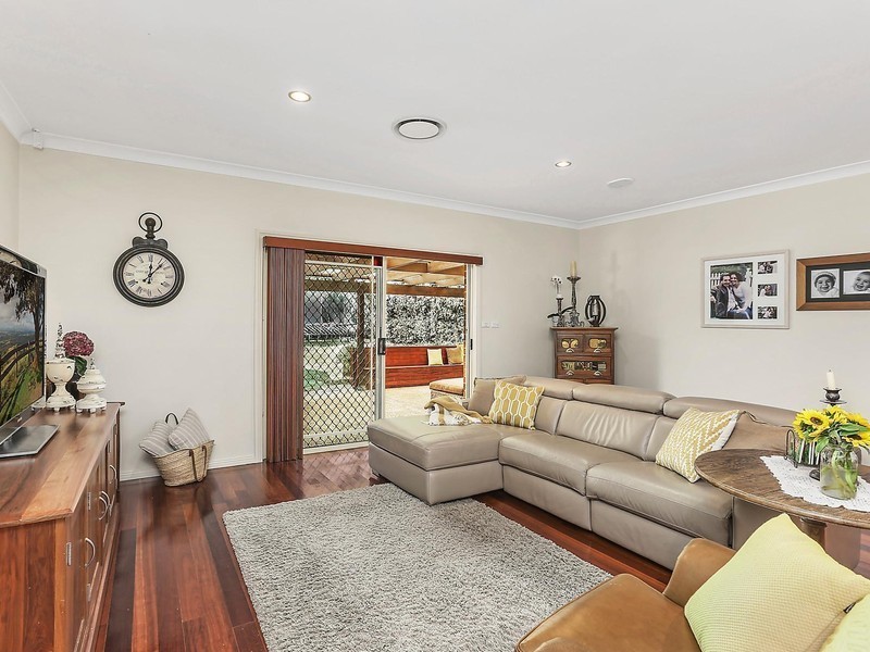 10 Johnson Road, Galston NSW 2159