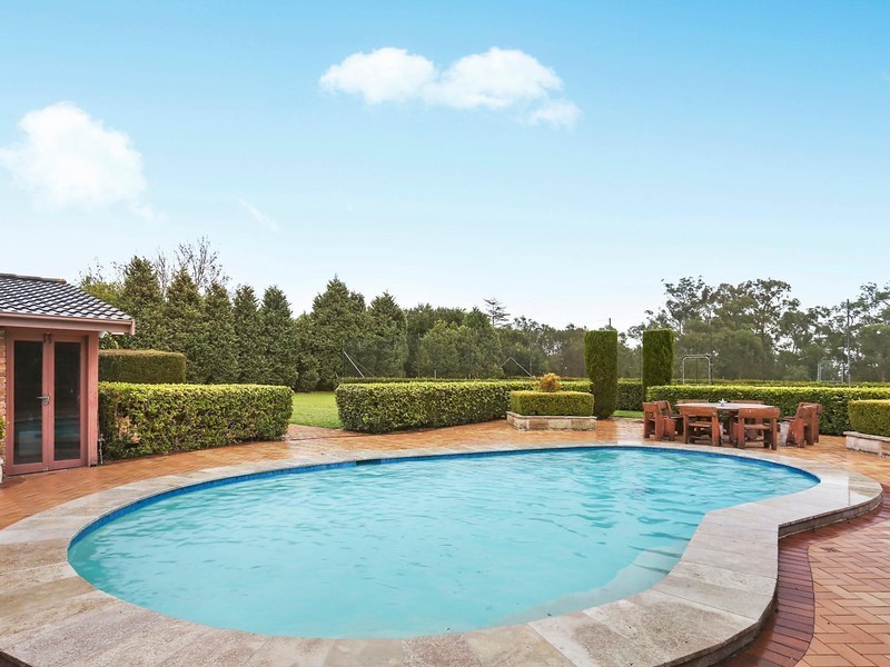 6 Campbell Crescent, Glenorie NSW 2157