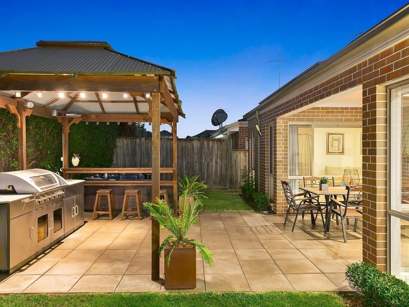 5 Cabine Place, Beaumont Hills NSW 2155