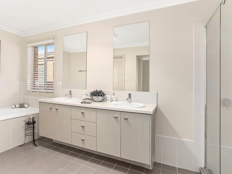 5 Cabine Place, Beaumont Hills NSW 2155