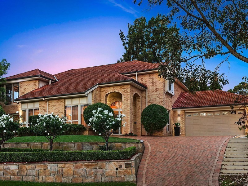 16 Nicholas Close, Bella Vista NSW 2153