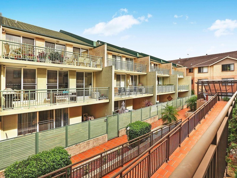 12/1 Hume Avenue, Castle Hill NSW 2154