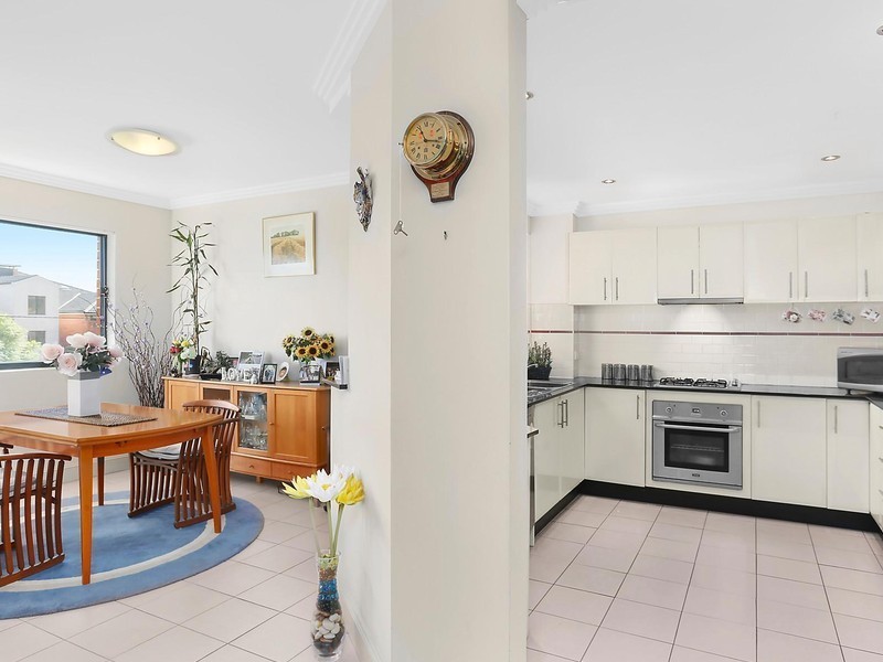 15/15 Hume Avenue, Castle Hill NSW 2154