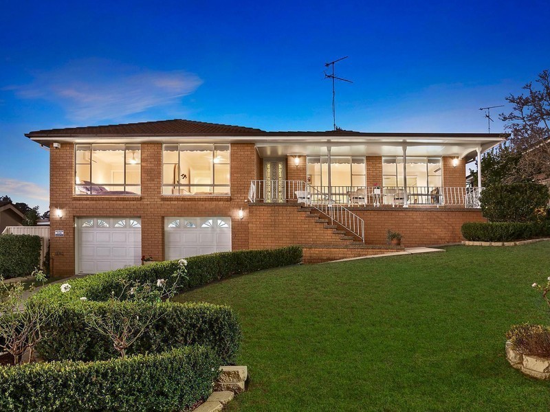 17 Jamberoo Avenue, Baulkham Hills NSW 2153