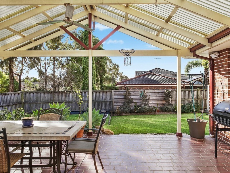 1 Cotton Grove, Stanhope Gardens NSW 2768