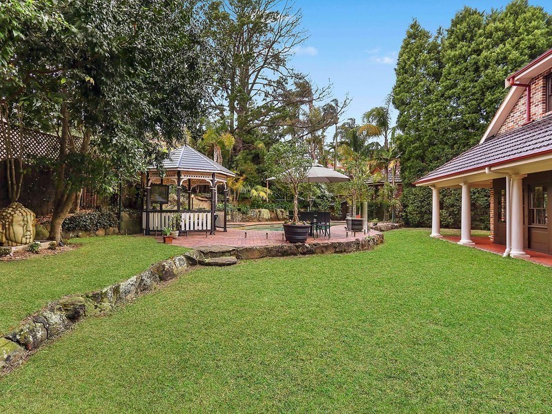 10 Glendale Grove, West Pennant Hills NSW 2125