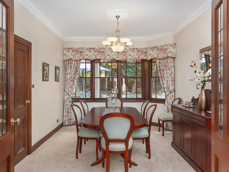 10 Glendale Grove, West Pennant Hills NSW 2125