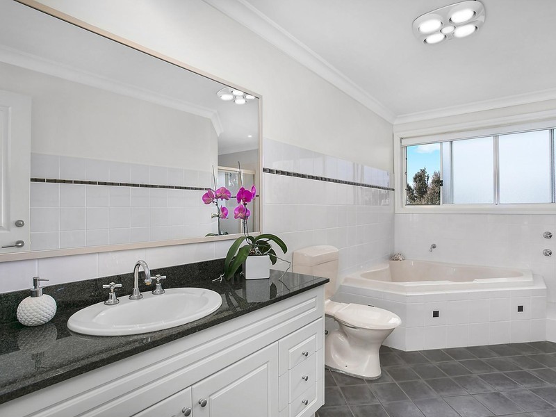 25 Cunningham Parade, Kellyville NSW 2155