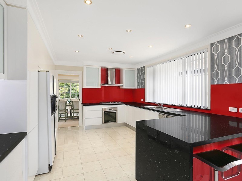 92 Gooraway Drive, Castle Hill NSW 2154