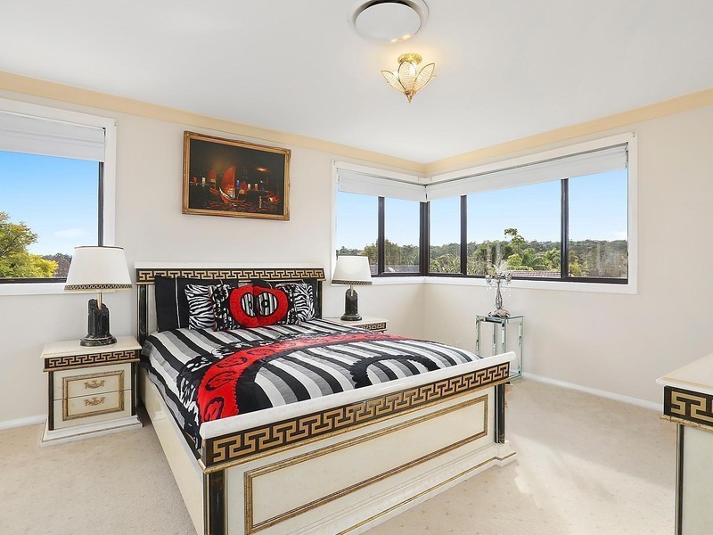 92 Gooraway Drive, Castle Hill NSW 2154