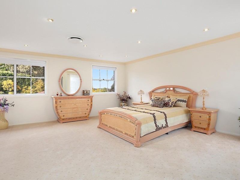 92 Gooraway Drive, Castle Hill NSW 2154