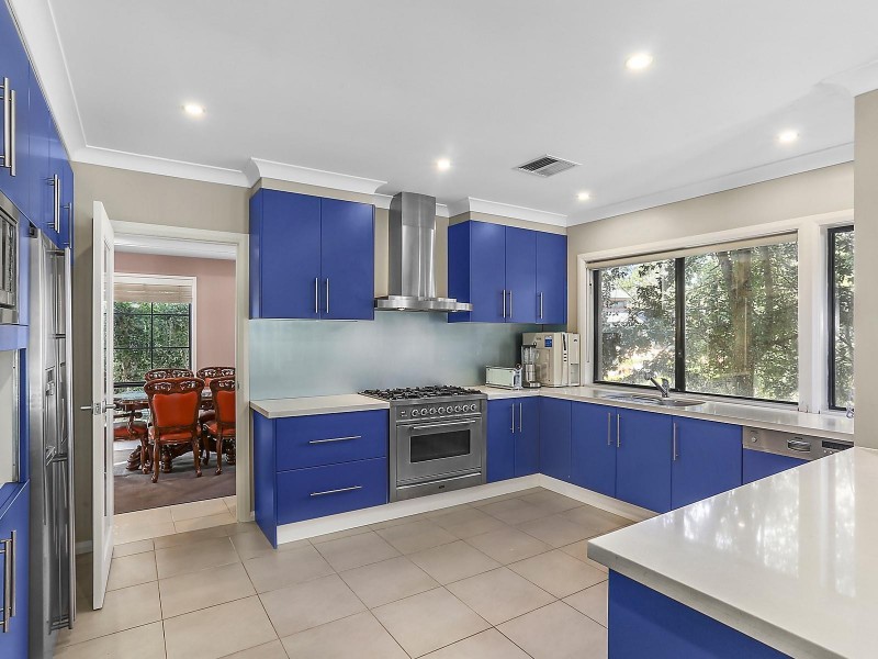 13 Hampshire Avenue, West Pennant Hills NSW 2125