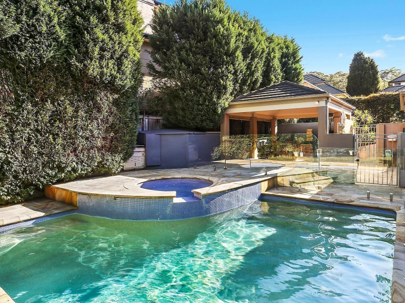 13 Hampshire Avenue, West Pennant Hills NSW 2125