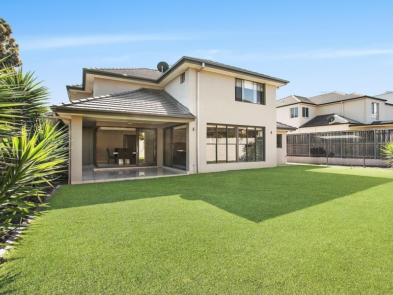 1 Ravenswood Rise, Bella Vista NSW 2153