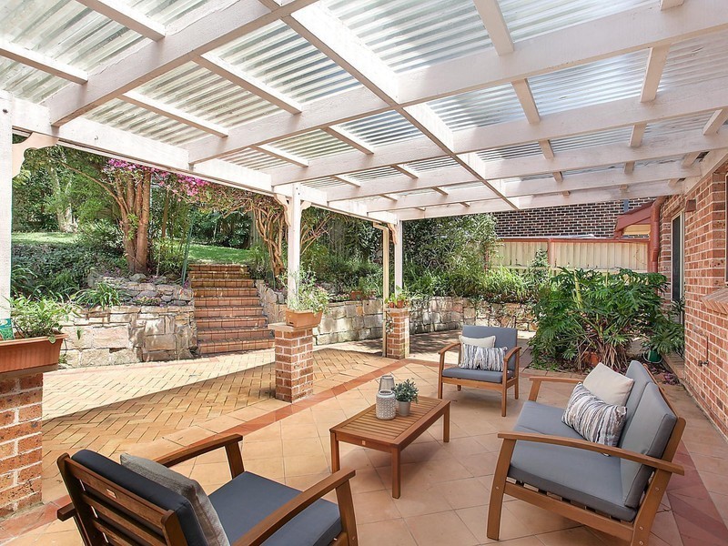 9 Dinmore Place, Castle Hill NSW 2154