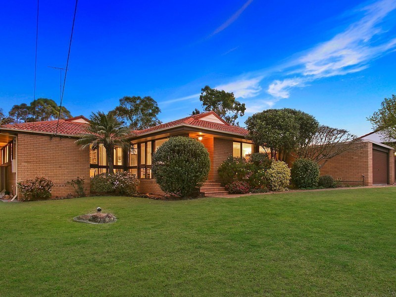 12 Goodhall Avenue, Baulkham Hills NSW 2153