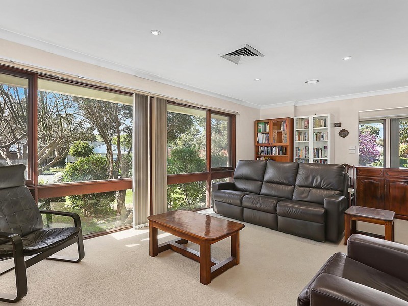 12 Goodhall Avenue, Baulkham Hills NSW 2153