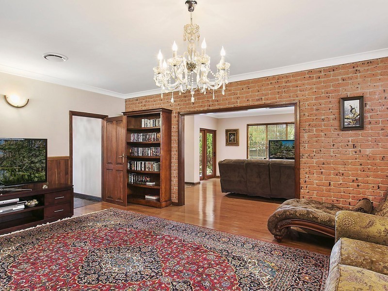 11 Henley Close, Castle Hill NSW 2154