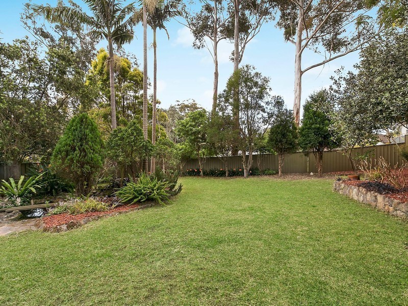 11 Henley Close, Castle Hill NSW 2154
