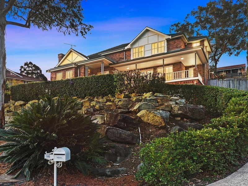 16 Rockwall Place, West Pennant Hills NSW 2125
