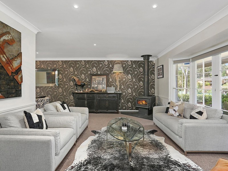 8 Forest Place, Galston NSW 2159