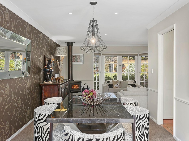 8 Forest Place, Galston NSW 2159