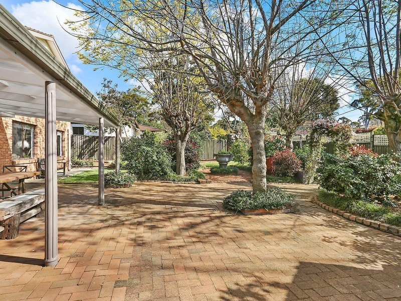8 Forest Place, Galston NSW 2159