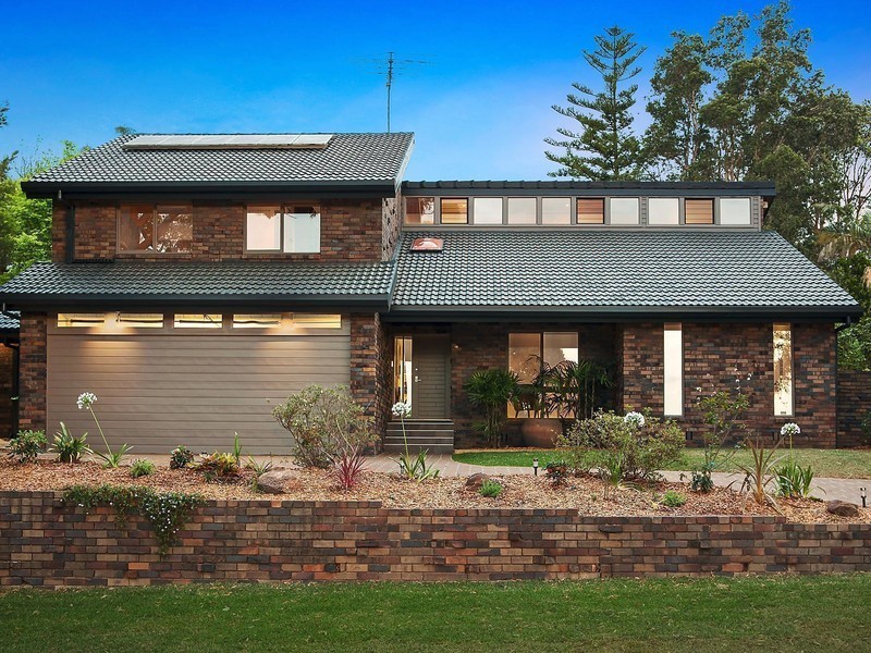 10 Lockhart Avenue, Castle Hill NSW 2154