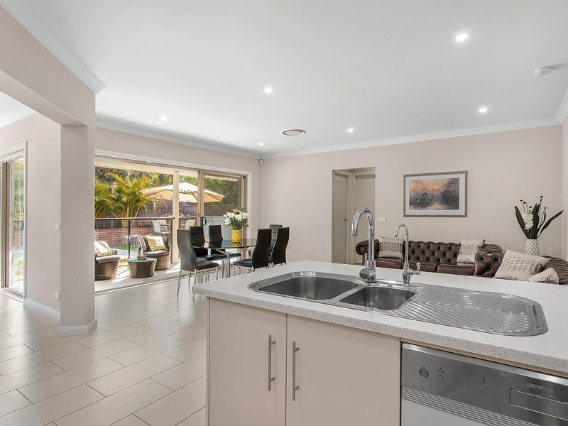 43 Queensbury Avenue, Kellyville NSW 2155