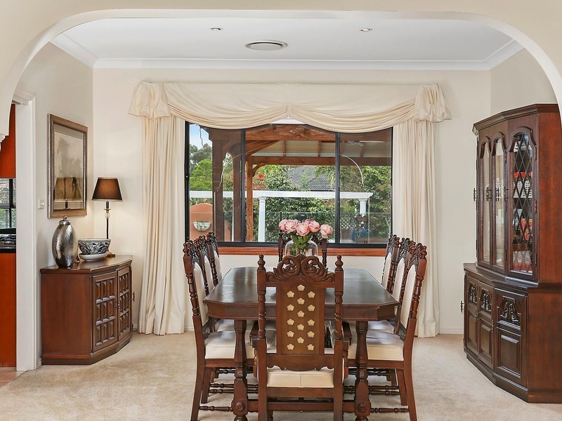 10 Carrbridge Drive, Castle Hill NSW 2154