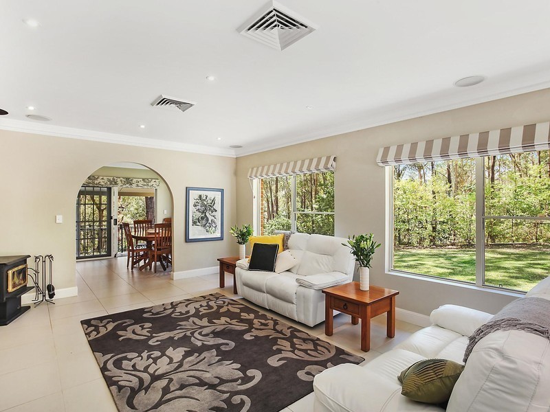 14 Davey Road, Dural NSW 2158