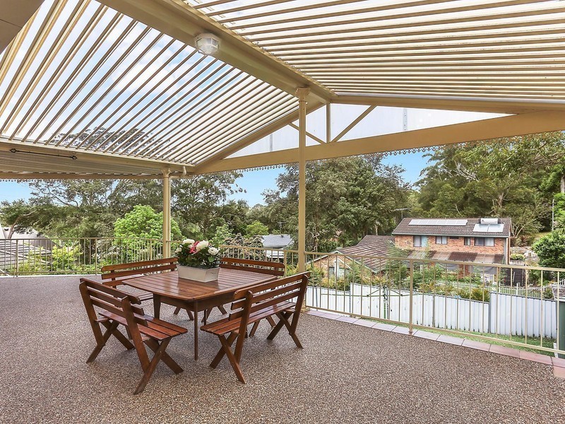 98 Eaton Road, West Pennant Hills NSW 2125