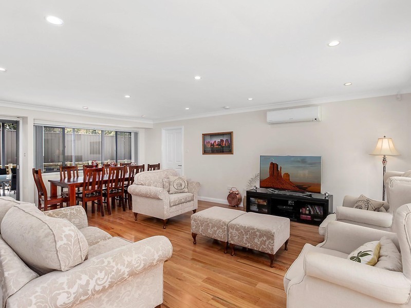 5 Rhodes Place, Kellyville NSW 2155