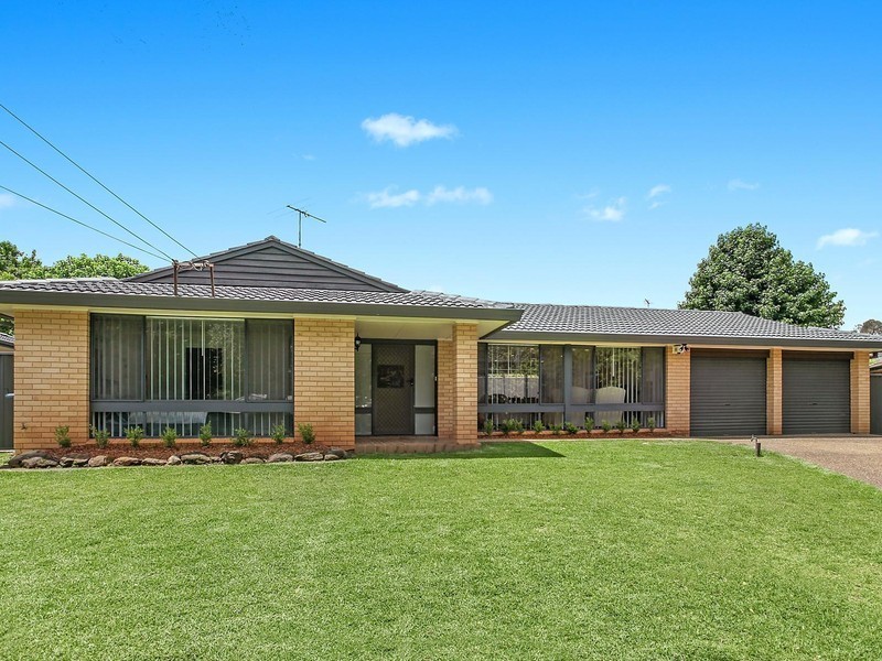 5 Rhodes Place, Kellyville NSW 2155